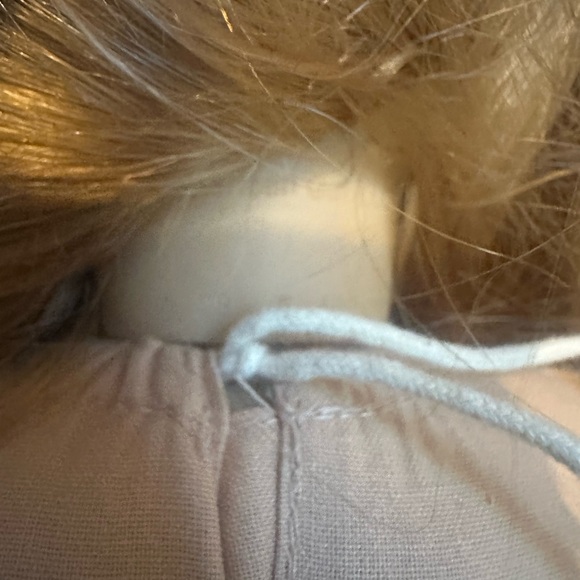 American Girl Doll with Golden Brown Hair and Brown Eyes - Picture 9 of 14